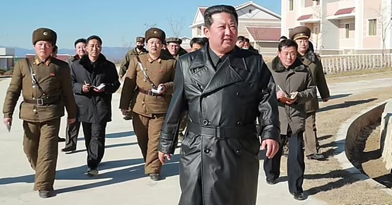 Kim Jong-un interdit le manteau en cuir pour que les citoyens arrêtent de copier son style