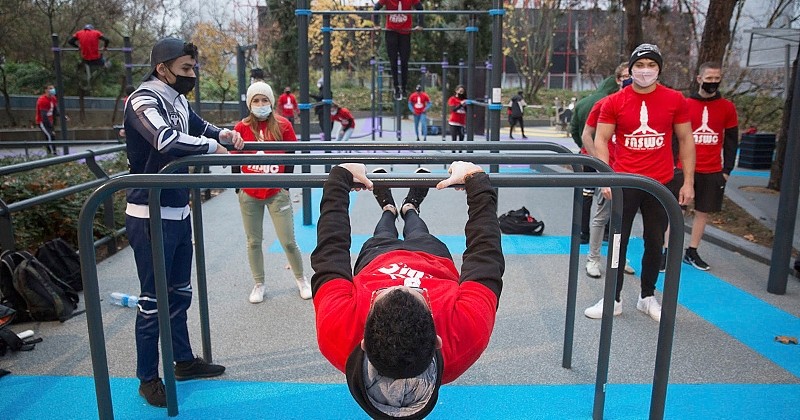 La ville de Paris inaugure le plus grand espace de fitness en plein air de France