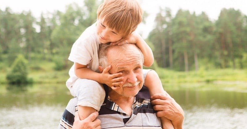 Selon une étude, les grands-parents seraient involontairement néfastes pour la santé de leurs petits-enfants