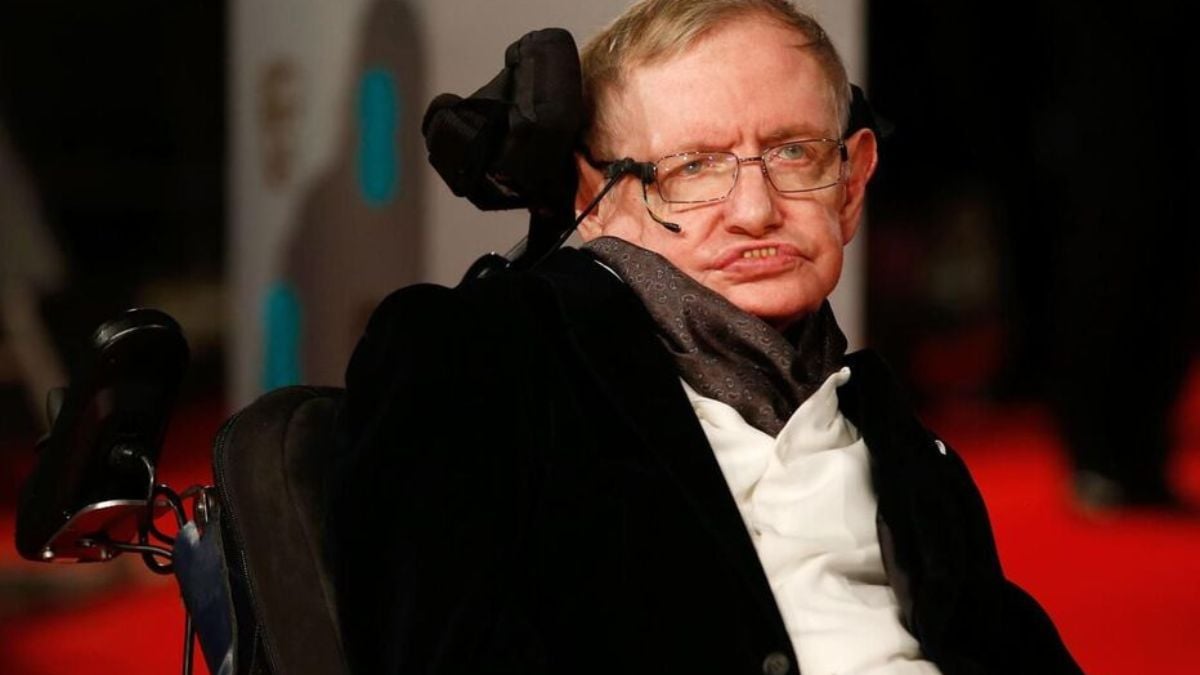 Stephen Hawking avait fait une prédiction terrifiante avant sa mort sur la fin du monde et on s’en rapproche