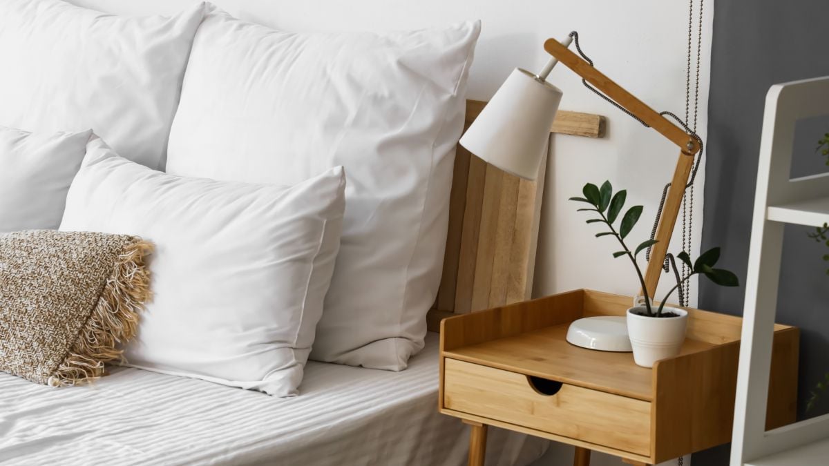 Choisir une table de chevet moderne qui joint l'utile à l'agréable 