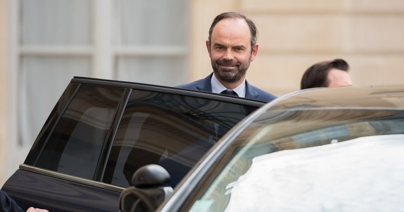 Édouard Philippe « assume complètement » son vol Tokyo-Paris à 350 000 euros, réalisé « pour justement faire des économies »