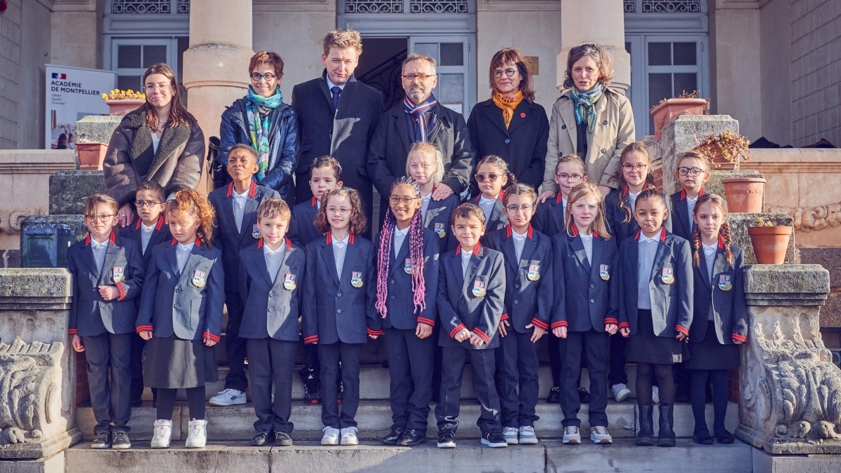 “C'est trop bien” : ravis de leur nouvel uniforme, les enfants de cette école se croient dans Harry Potter