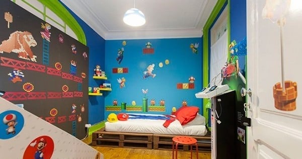 Il a re-décoré entièrement sa chambre aux couleurs du jeu vidéo Super Mario Bro et la met en location sur Airbnb