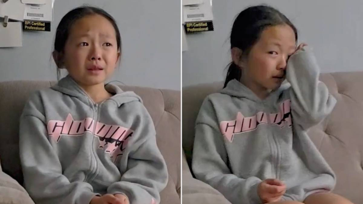 En pleurs, sa fille dénonce le harcèlement qu'elle subit à l'école, la vidéo poignante devient virale