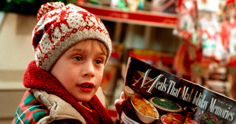 Quel cadeau de Noël offrir à vos proches selon leur film/série préféré(e) sur Disney+ ?