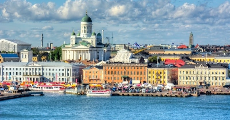 La Finlande offre des vacances aux touristes pour leur montrer en quoi ce pays est celui où les gens sont les plus heureux	