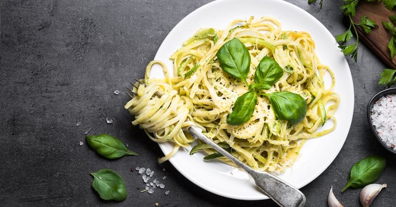 Les spaghetti aux courgettes inratables de la cheffe étoilée Hélène Darroze !