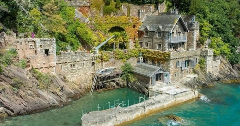 Il passe 15 ans à transformer un hangar à bateaux en splendide demeure médiévale, et le vend pour 5 millions d’euros 