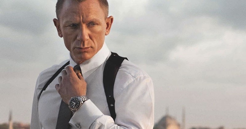 On a notre « James Blond » ! À la surprise générale, Daniel Craig renfile son costume d'agent 007