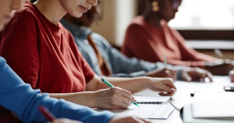 Bac de français 2023 : les élèves en panique après la découverte d'une faute dans le sujet de l'épreuve