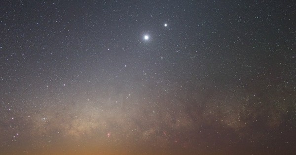 Amateurs d'astronomie, préparez vos agendas : à partir de maintenant, et jusqu'au 20 février, la luminosité de la planète Vénus va augmenter jusqu'à atteindre des propensions spectaculaires !