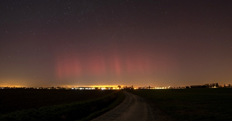 Ces photos des rares aurores boréales observées en France sont à couper le souffle