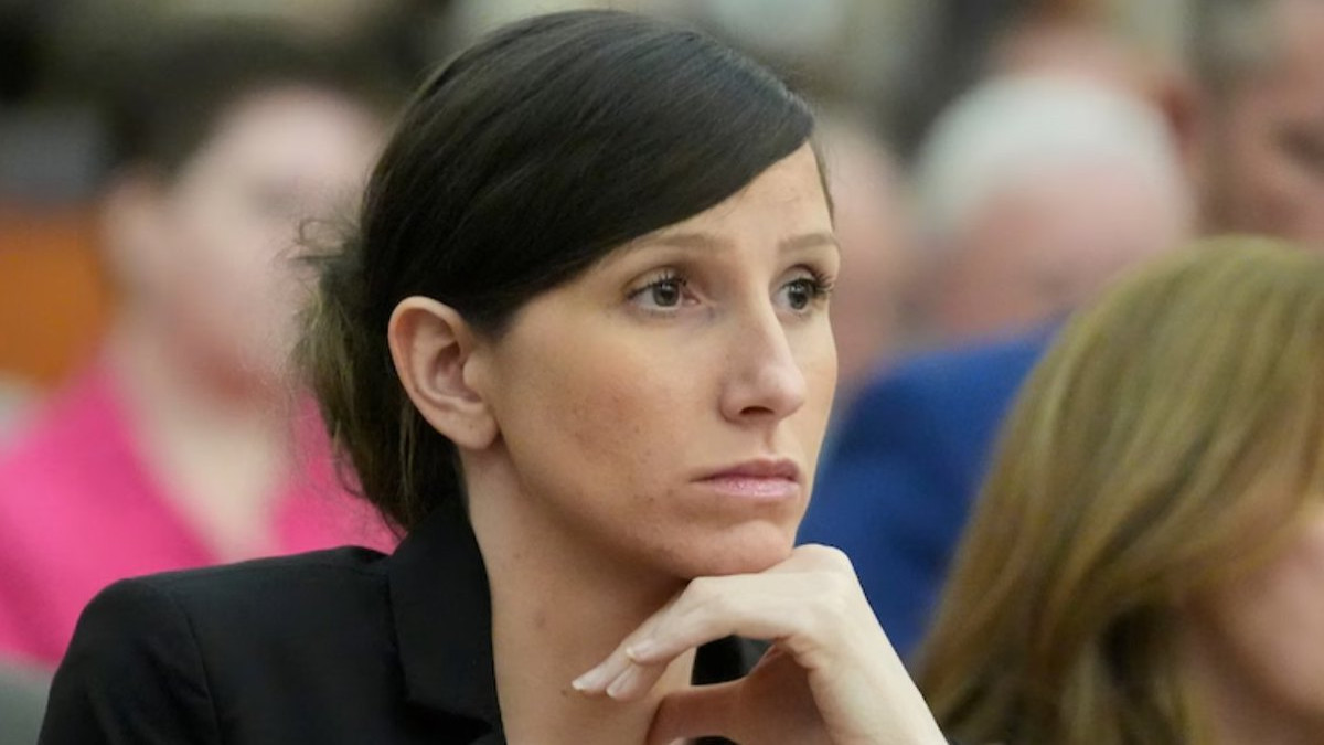 Elle écrit un livre sur le deuil après la mort de son mari... la police découvre qu'elle l'a assassiné