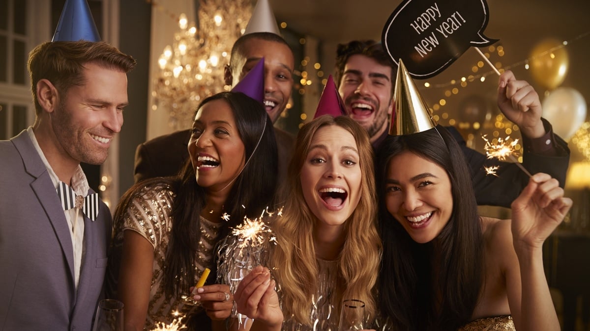 Les 5 accessoires indispensables pour fêter un Nouvel An inoubliable à la maison