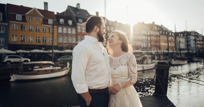 À Amsterdam, on peut se marier à un(e) Hollandais(e) pour la journée et visiter la ville en lune de miel! 