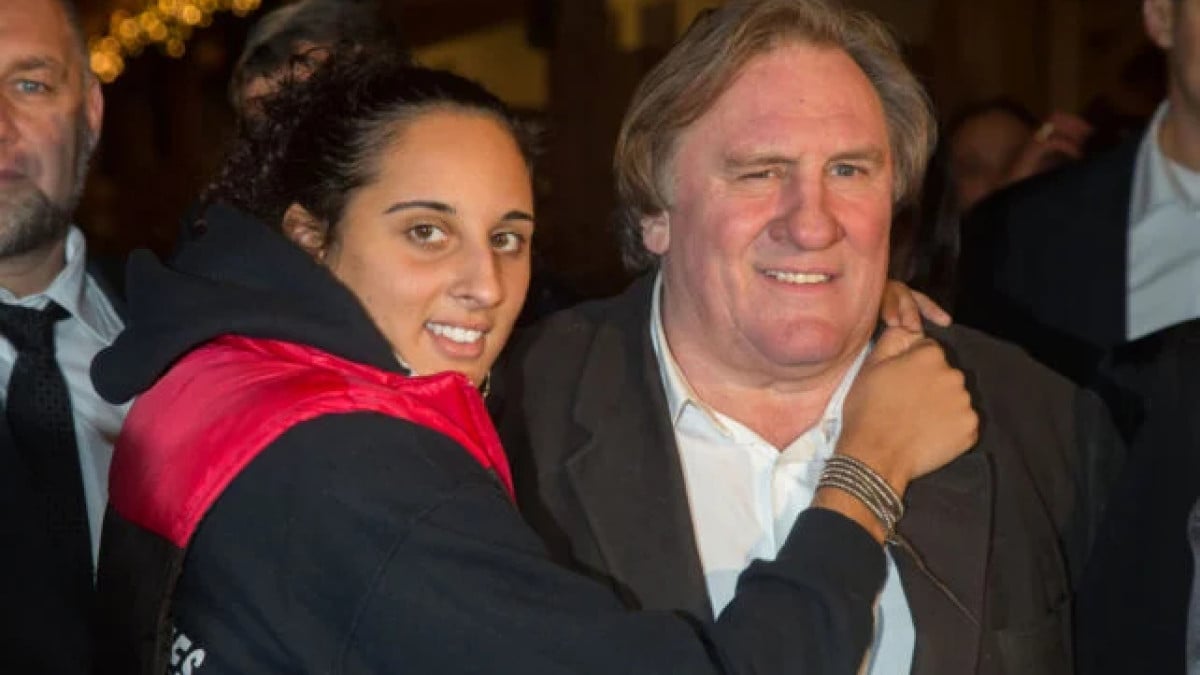 Roxane, fille de Gérard Depardieu, dénonce le cyberharcèlement qu'elle subit après avoir soutenu son père