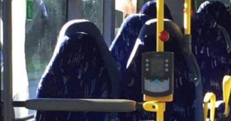 Des ultranationalistes norvégiens sont devenus la risée d'internet en confondant des sièges vides dans un bus avec des femmes en burqa ! 