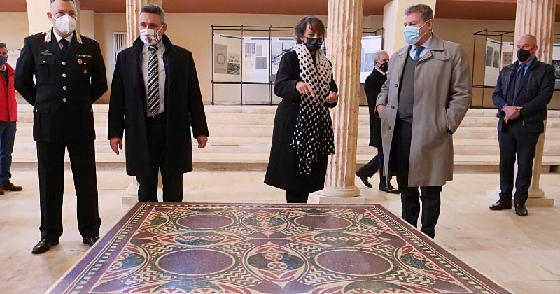 Sans le savoir, un couple new-yorkais utilisait une mosaïque datant de l'Empire romain comme table basse