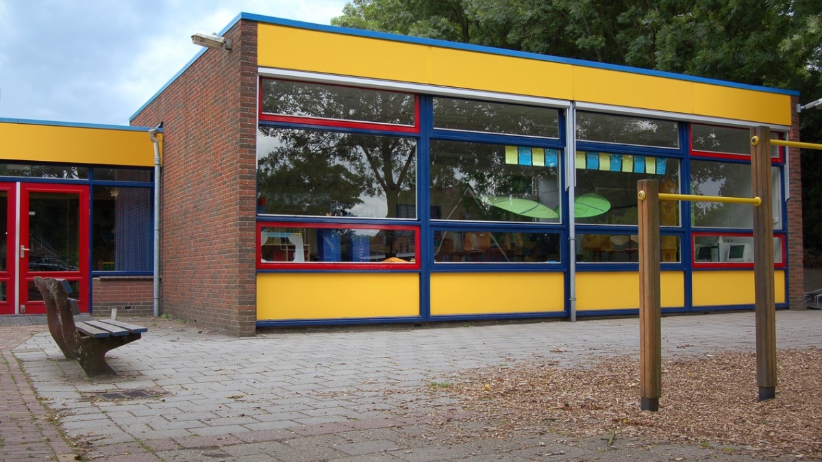 Une école oblige sa fille à manger un fruit pour la collation matinale, cette maman s'insurge