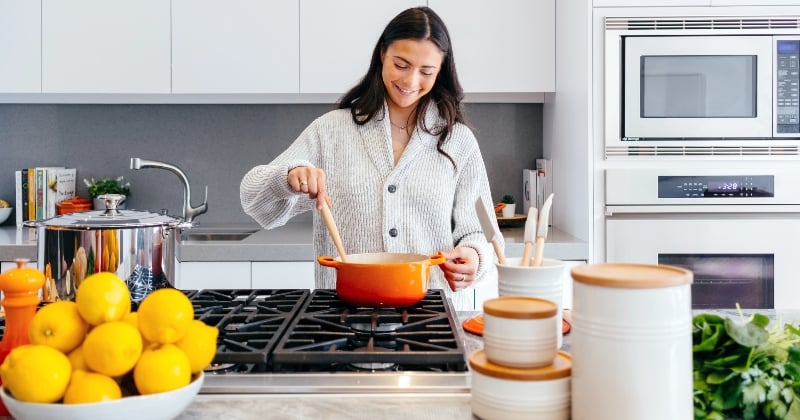 Cuisine : voici l'astuce parfaite pour se débarrasser rapidement des mauvaises odeurs