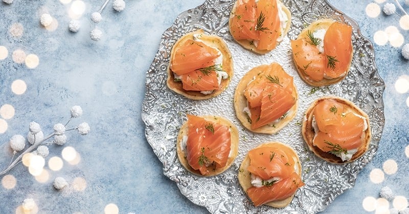 Recette planche apéritive au saumon fumé - Marie Claire