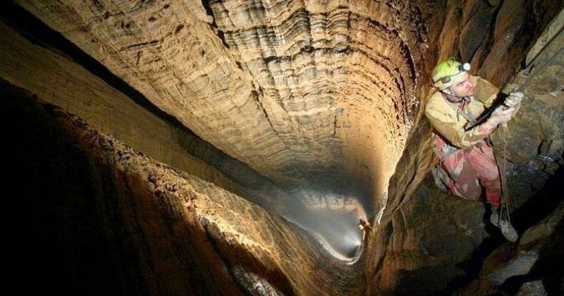 Plongez dans le gouffre de Krubera, la grotte naturelle la plus profonde du monde