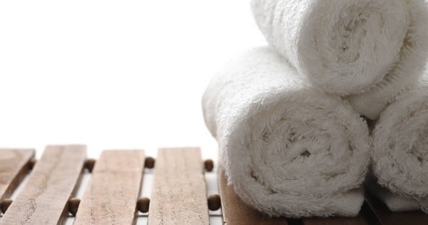 Vos serviettes et draps de bain sont devenus tout rêches ? Voici LE secret pour leur redonner toute  leur douceur !