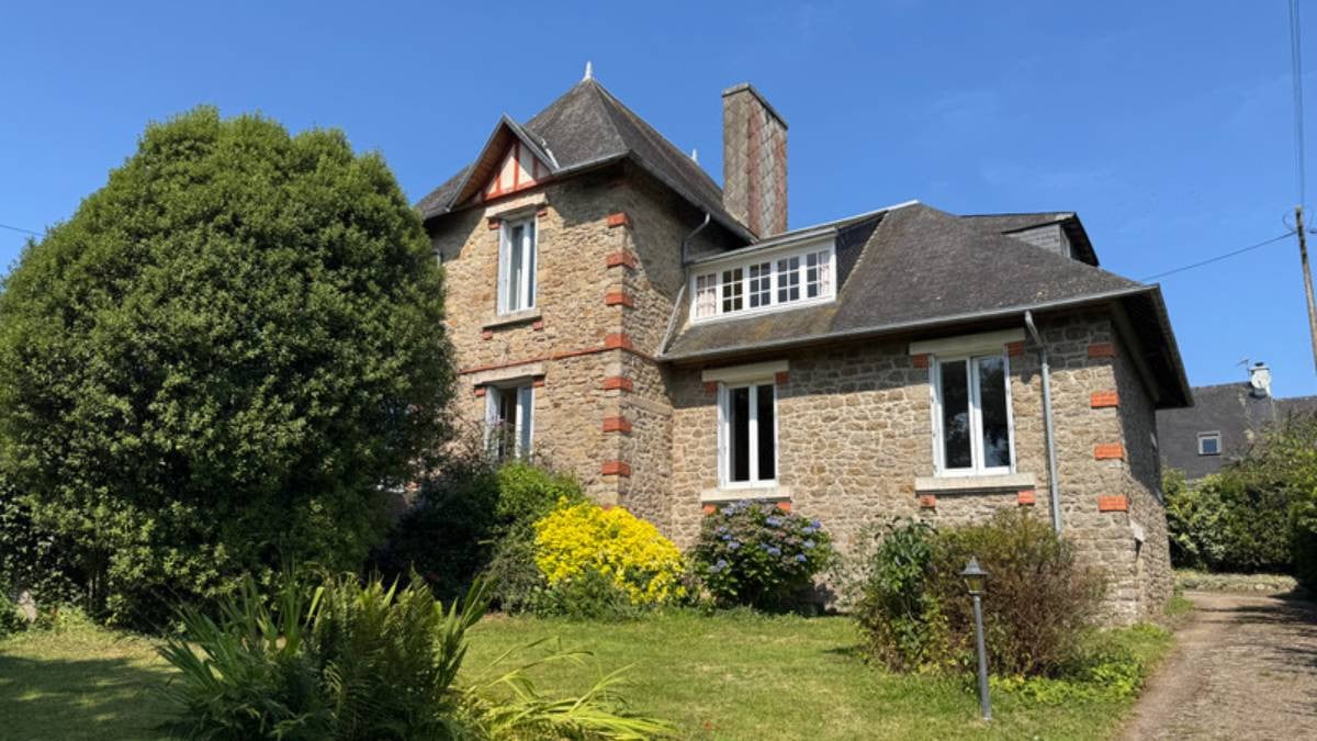 Maison en vente à Rostrenen