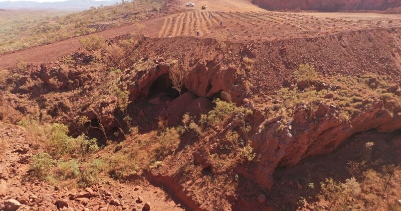 Un site aborigène vieux de 46 000 ans explosé et détruit par une société minière