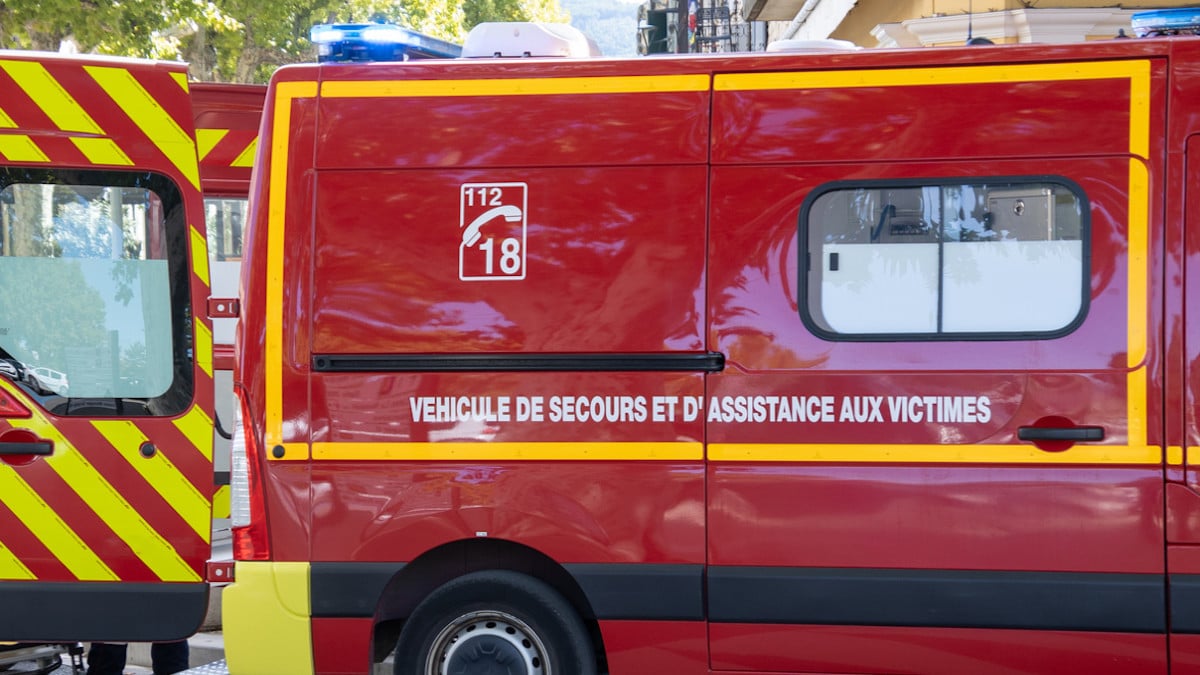Un pompier intervient sur un accident de la route... et fait un arrêt cardiaque en reconnaissant la victime