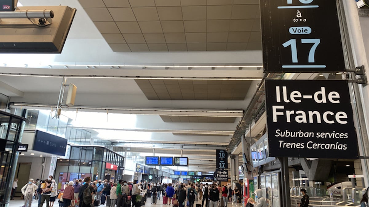 La police a ouvert le feu sur un homme armé d'un couteau à la gare Montparnasse