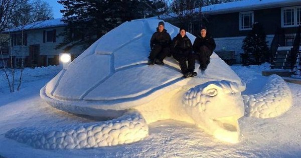 20 sculptures en neige parmi les plus impressionnantes du monde ! Attention les yeux...