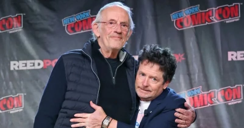 La vidéo des retrouvailles entre Christopher Lloyd et Michael J. Fox, très diminué, bouleverse les fans de « Retour vers le Futur »