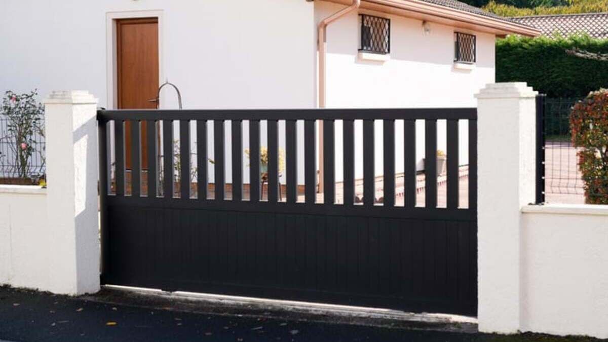 Un retraité de 78 ans prend les choses en main et expulse le squatteur de sa maison en moins de 24h