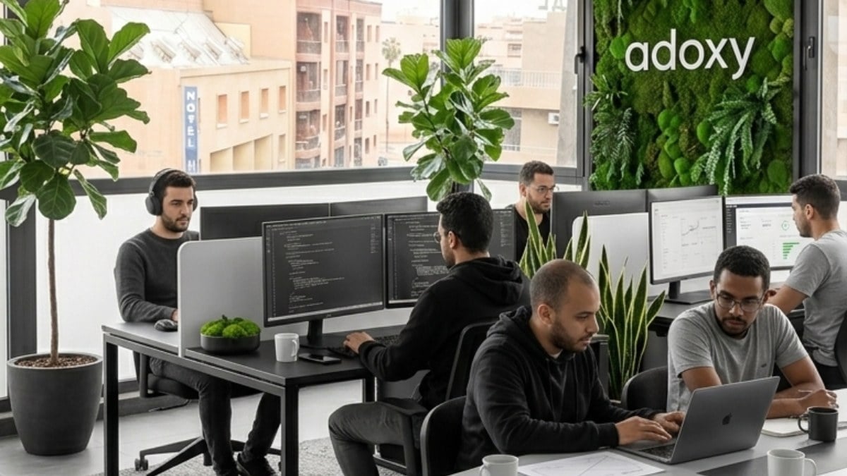 les bureaux de l'agence Adoxy et ses employés