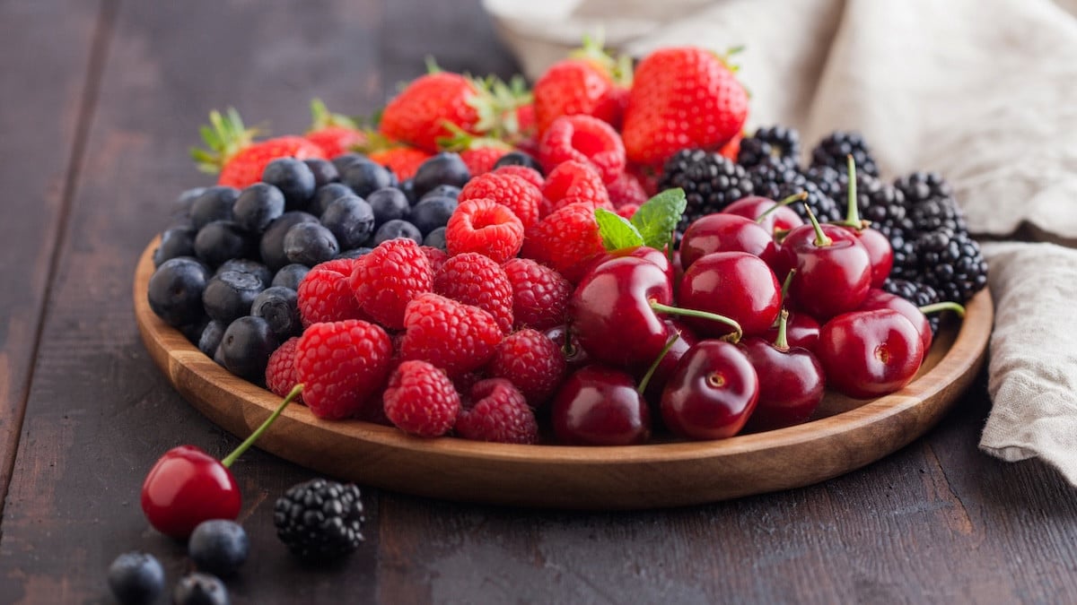 Ce petit fruit rouge à mettre dans votre bol du matin pourrait faire du bien à vos artères
