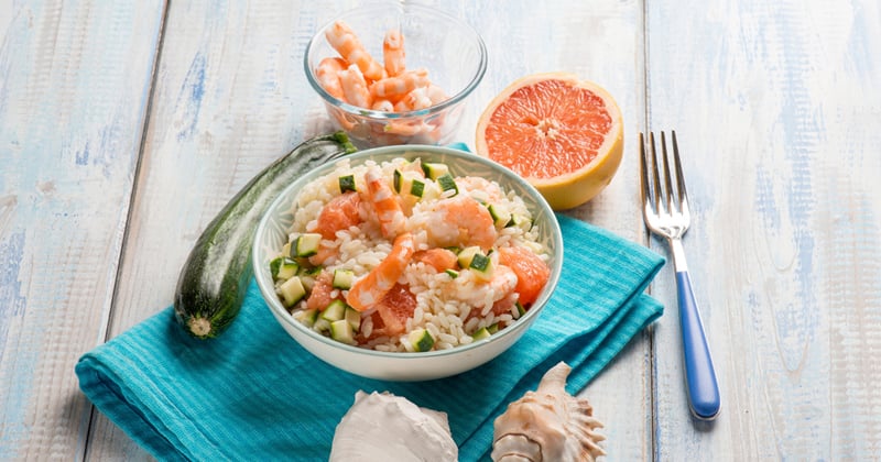 Salade de riz aux crevettes et calamars