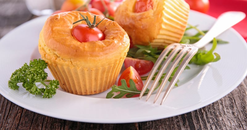 Muffins aux tomates cerise et parmesan