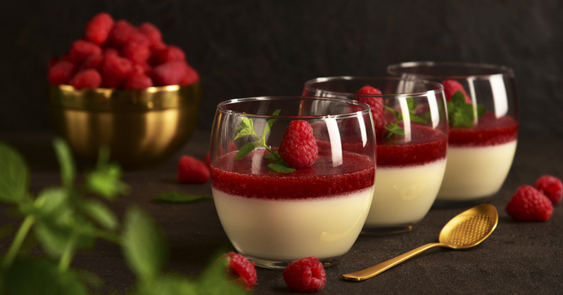 Panna cotta coco et framboises
