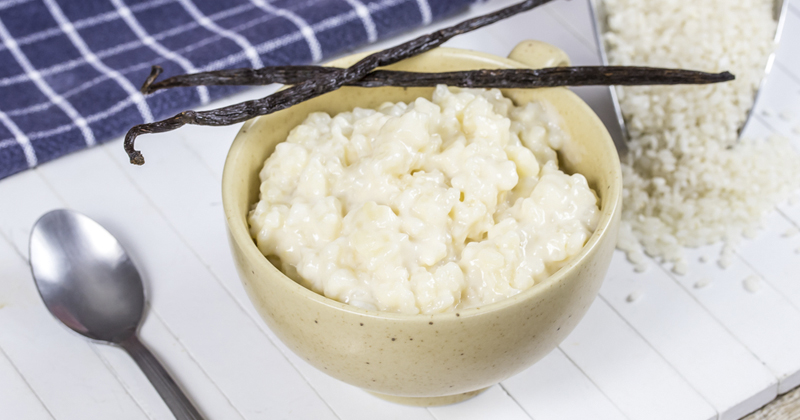 Riz au lait à la vanille et à la mangue