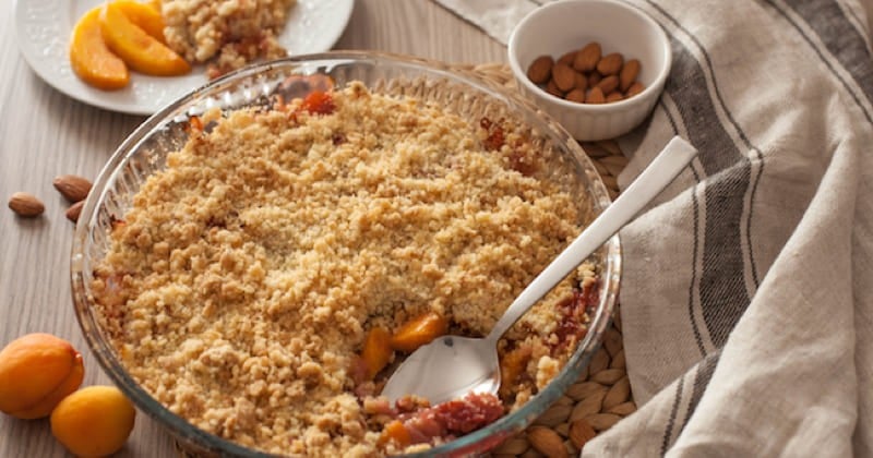 Crumble aux abricots et amandes