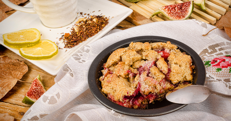 Crumble aux pommes et aux figues fraîches 