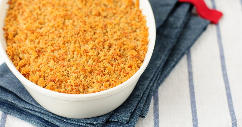 Crumble à la mangue aux épices et noix de coco