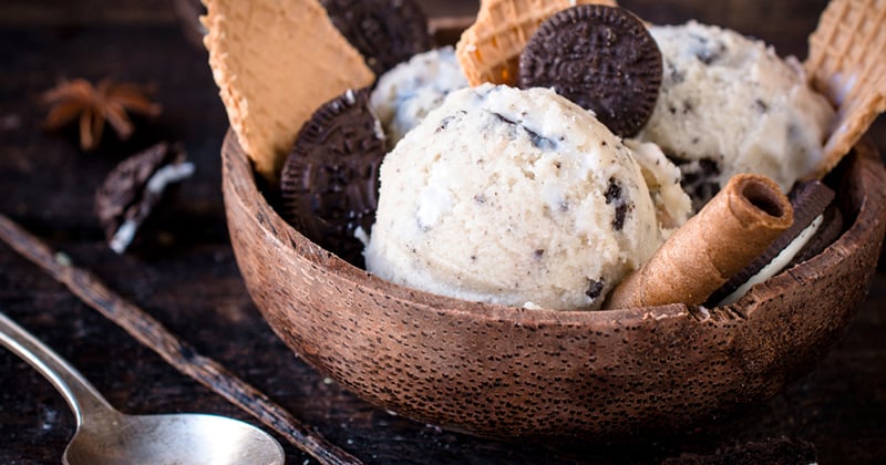 Glace à la vanille et aux Oreo®