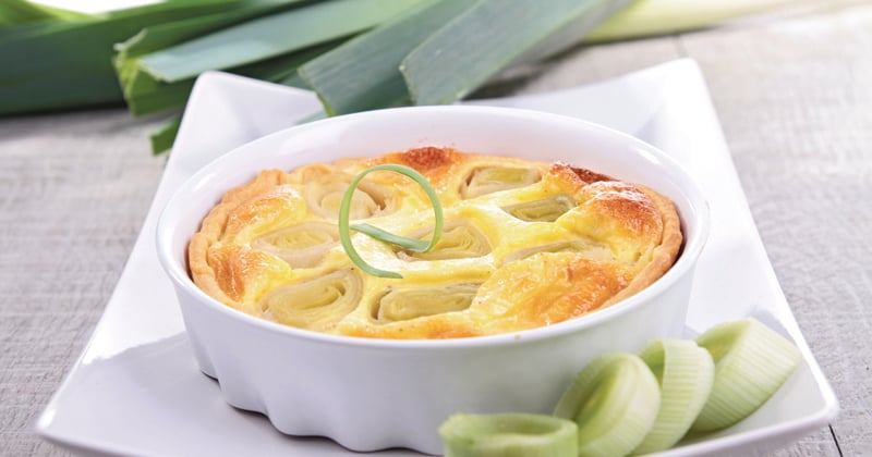 Quiche sans pâte aux poireaux, courgettes et crevettes