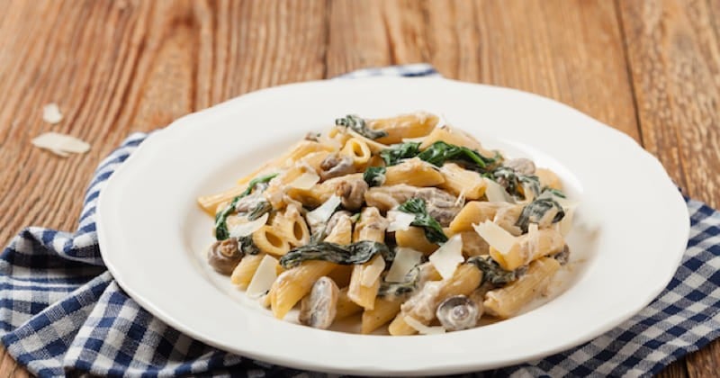 Rigatoni aux champignons et épinards