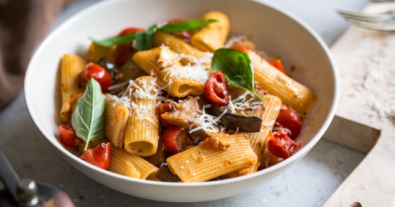 Rigatoni aubergine et tomates cerises