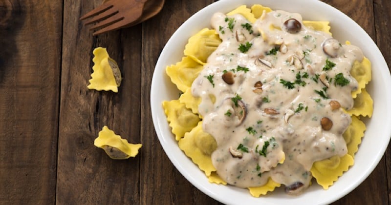 Ravioli à la crème de champignons et noisettes