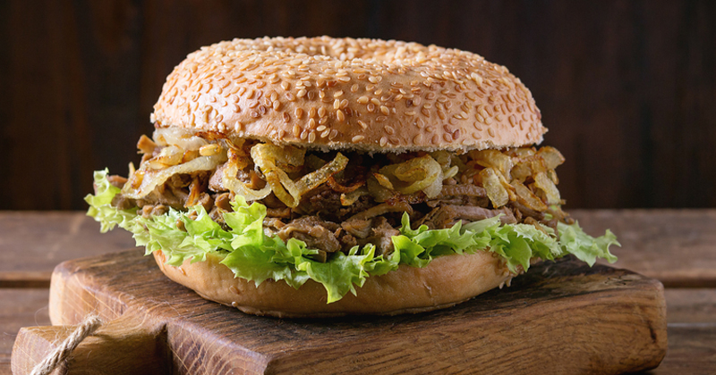 Pulled pork bagel